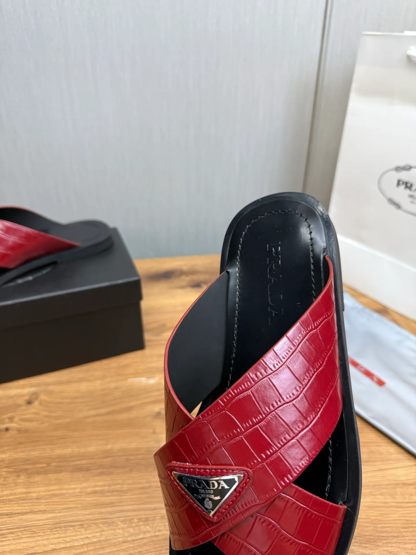 Factory price 340💰 ＰＲＡＤＡPrada - popular men's slippers hot sale 🔥 🩴Official website one to one production 38-45 sizes 45 46 🉑️Customized!